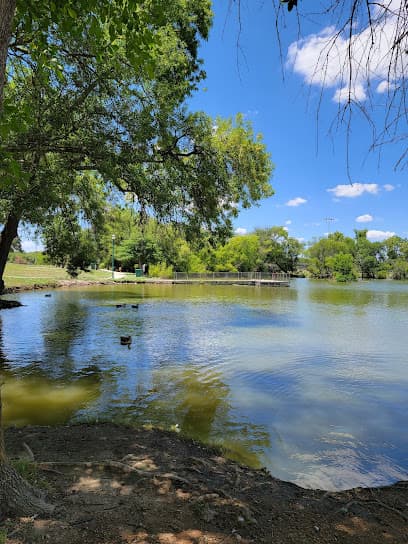 Live Oak Park Lake Entrance