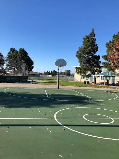 Los Cerritos Park - A