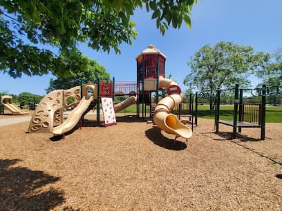 Wood Oaks Green Park