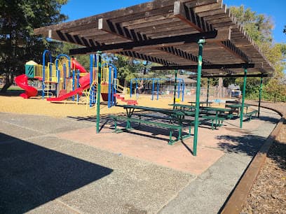 Los Prados Park