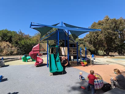 Irving Schachter Park