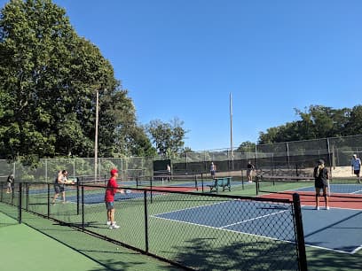 EE Robinson Pickleball Courts