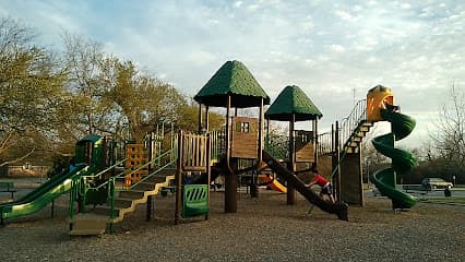 Whispering Heights Park