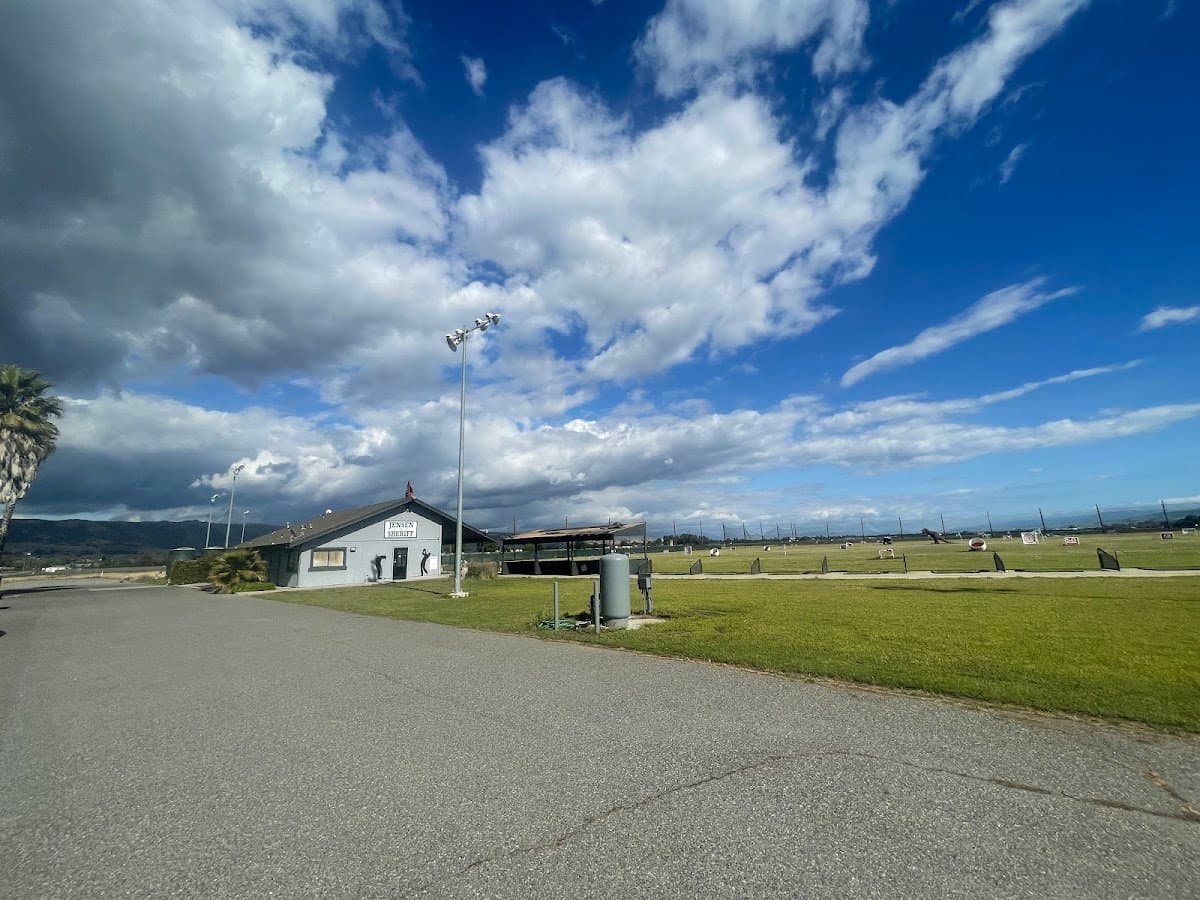 Garlic Country Golf Driving Range