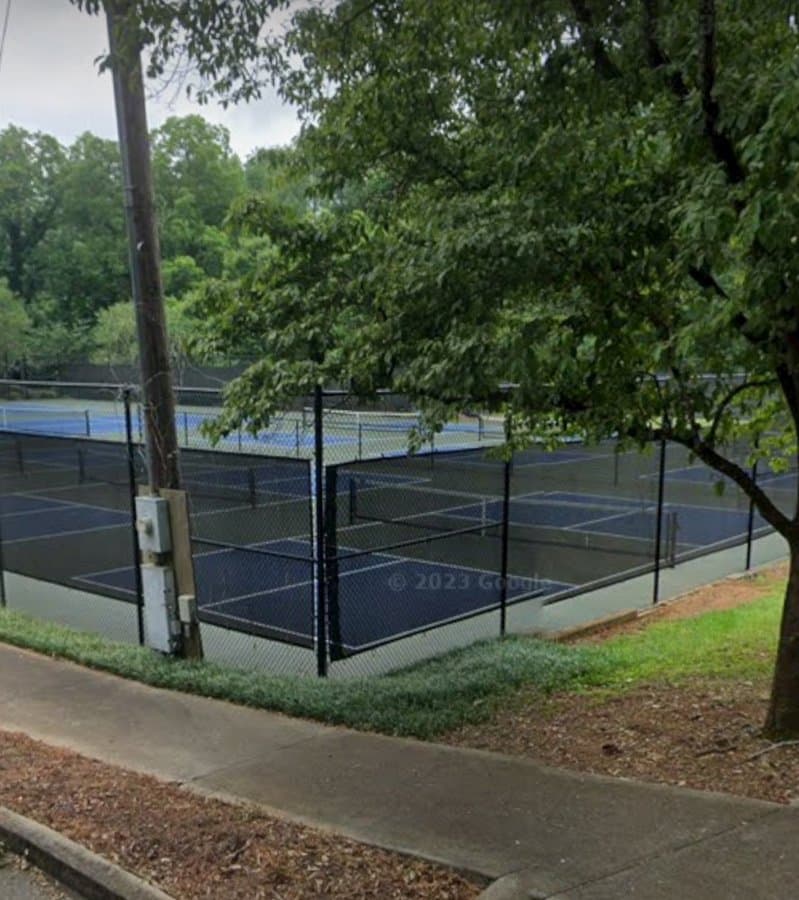 Hill Park (Tennis Court)