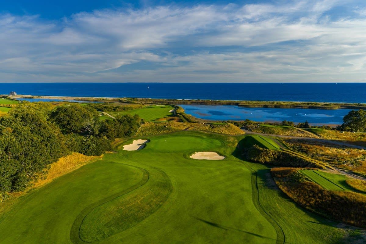 The Misquamicut Club (Tennis Court)