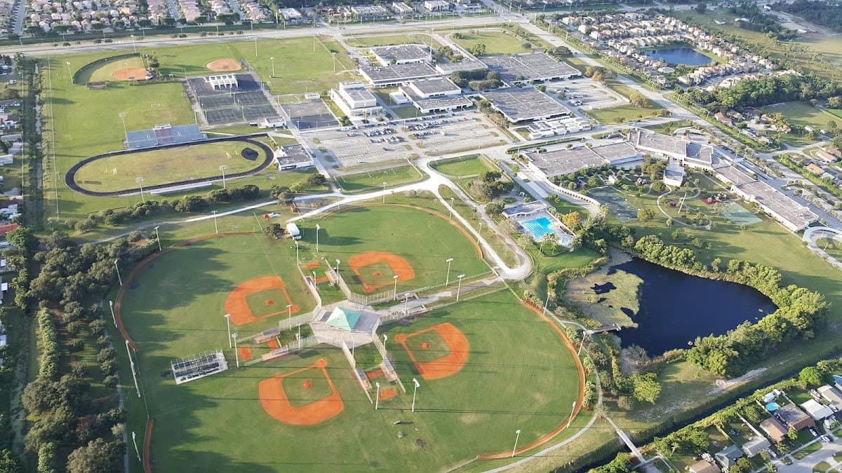 Santaluces Community High School