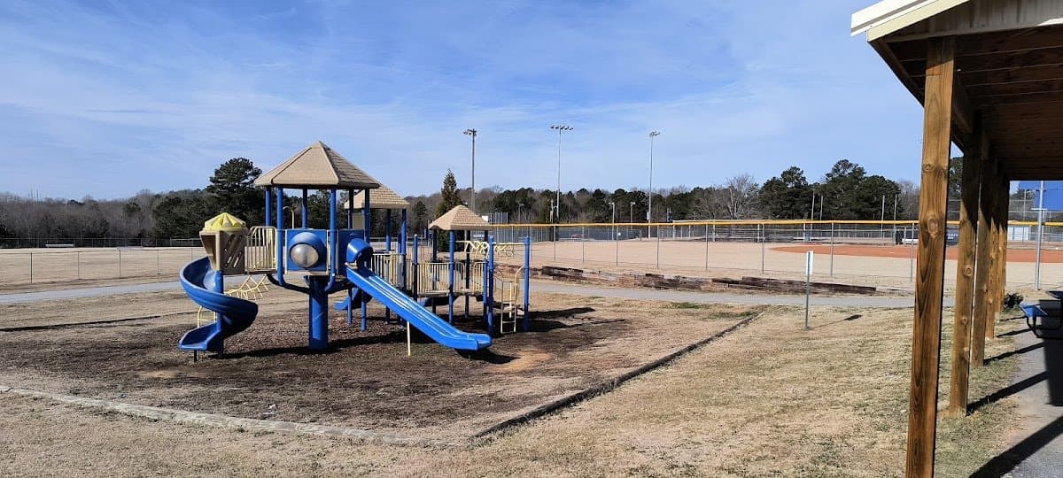 Putnam Rec Center (Tennis Court)